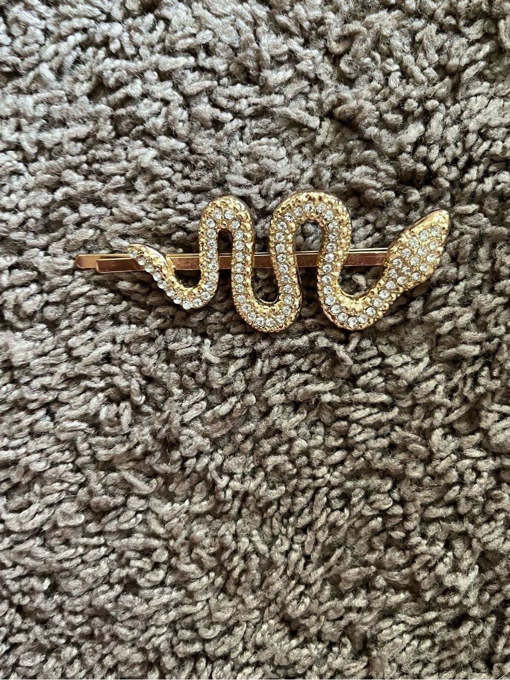 NWOT Fashion Nova Gold Crystal Snake Hair Clip for Women